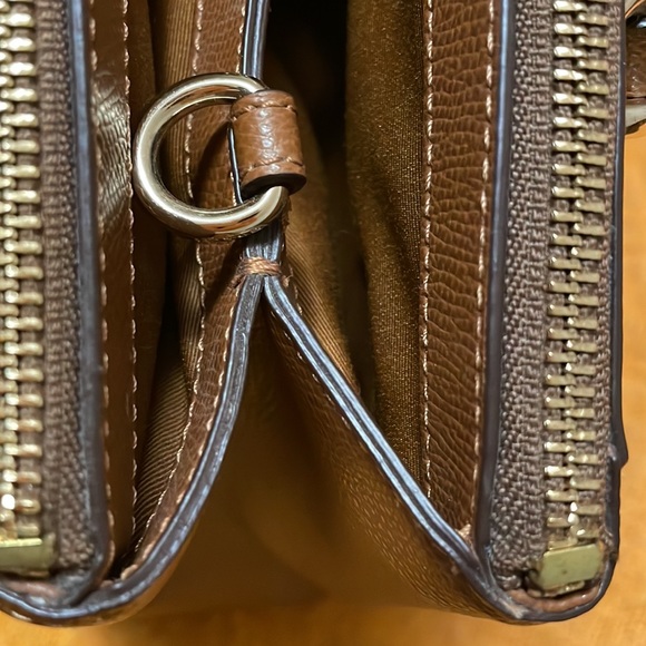 COACh authentic 💯 two way carry all - Picture 6 of 9